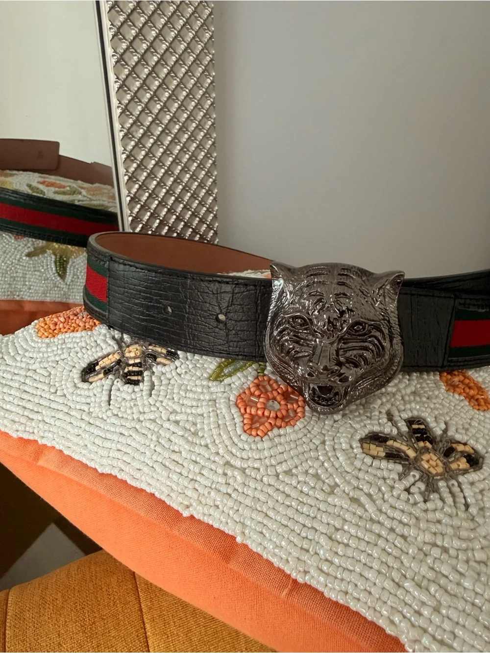 Gucci Black Leather Belt Tiger Head Buckle and fits size 30-34